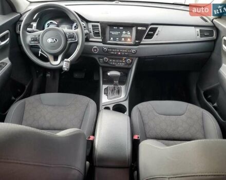 Киа Niro 2019 в Львове на Automoto.ua Белый Киа Niro, объемом двигателя 1.58 л и пробегом 86 тыс. км за 3500 $, фото 7 на Automoto.ua