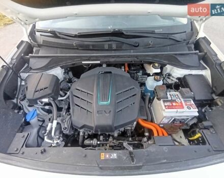Белый Киа Niro, объемом двигателя 0 л и пробегом 124 тыс. км за 17700 $, фото 25 на Automoto.ua