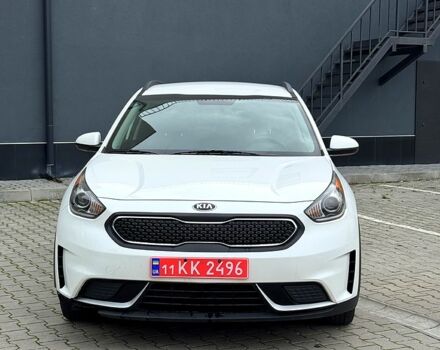 Киа Niro 2019 в Хмельницком на Automoto.ua Белый Киа Niro, объемом двигателя 1.6 л и пробегом 325 тыс. км за 13600 $, фото 3 на Automoto.ua