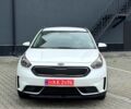 Киа Niro 2019 в Хмельницком на Automoto.ua Белый Киа Niro, объемом двигателя 1.6 л и пробегом 325 тыс. км за 13600 $, фото 3 на Automoto.ua