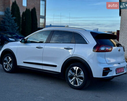 Белый Киа Niro, объемом двигателя 0 л и пробегом 135 тыс. км за 16999 $, фото 10 на Automoto.ua