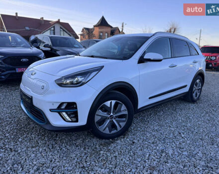 Белый Киа Niro, объемом двигателя 0 л и пробегом 210 тыс. км за 15900 $, фото 3 на Automoto.ua