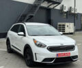 Киа Niro 2019 в Хмельницком на Automoto.ua Белый Киа Niro, объемом двигателя 1.6 л и пробегом 320 тыс. км за 12400 $, фото 1 на Automoto.ua