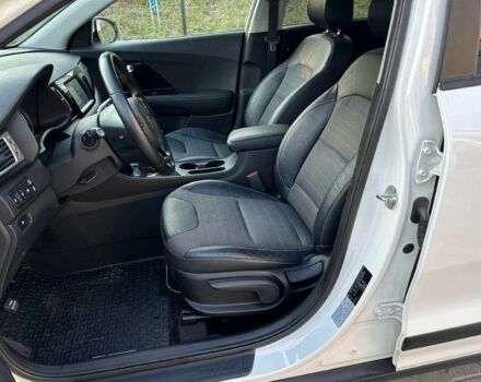 Белый Киа Niro, объемом двигателя 0 л и пробегом 91 тыс. км за 11300 $, фото 9 на Automoto.ua