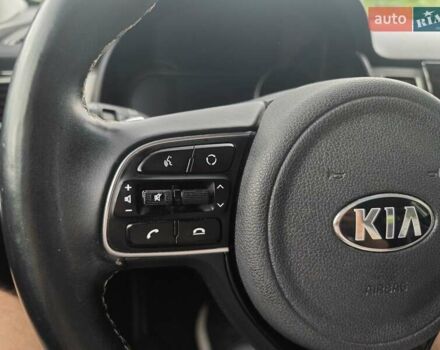 Белый Киа Niro, объемом двигателя 0 л и пробегом 162 тыс. км за 17300 $, фото 39 на Automoto.ua