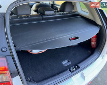 Белый Киа Niro, объемом двигателя 0 л и пробегом 147 тыс. км за 18500 $, фото 35 на Automoto.ua