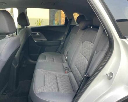 Киа Niro 2019 в Киеве на Automoto.ua Белый Киа Niro, объемом двигателя 1.6 л и пробегом 114 тыс. км за 11400 $, фото 14 на Automoto.ua