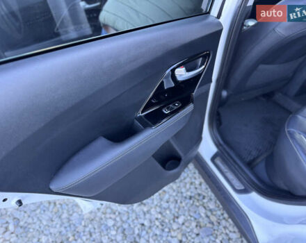 Белый Киа Niro, объемом двигателя 0 л и пробегом 210 тыс. км за 15900 $, фото 41 на Automoto.ua