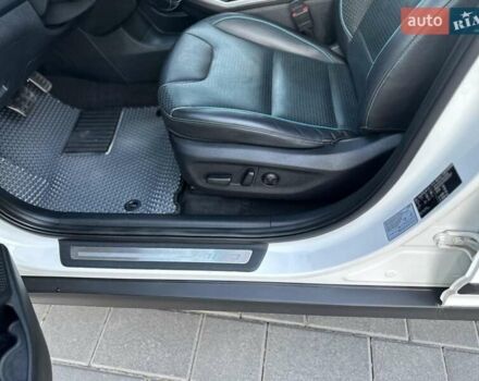 Белый Киа Niro, объемом двигателя 0 л и пробегом 145 тыс. км за 19700 $, фото 42 на Automoto.ua