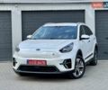 Белый Киа Niro, объемом двигателя 0 л и пробегом 122 тыс. км за 16700 $, фото 1 на Automoto.ua