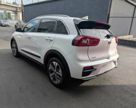 Белый Киа Niro, объемом двигателя 0 л и пробегом 35 тыс. км за 5500 $, фото 5 на Automoto.ua