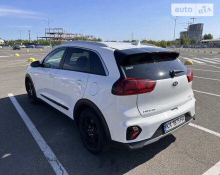 Киа Niro 2019 в Киеве на Automoto.ua Белый Киа Niro, объемом двигателя 1.59 л и пробегом 51 тыс. км за 19500 $, фото 1 на Automoto.ua