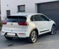 Киа Niro 2019 в Киеве на Automoto.ua Белый Киа Niro, объемом двигателя 1.6 л и пробегом 114 тыс. км за 11400 $, фото 4 на Automoto.ua