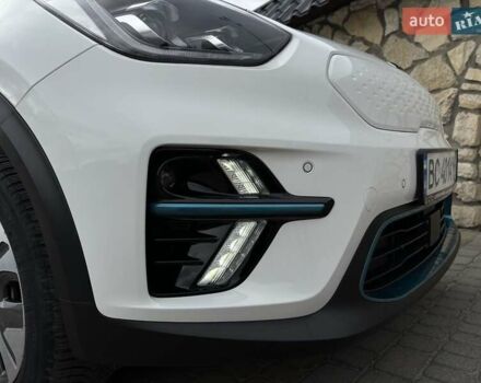 Киа Niro 2019 в Львове на Automoto.ua Белый Киа Niro, объемом двигателя 0 л и пробегом 97 тыс. км за 19000 $, фото 9 на Automoto.ua