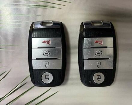 Белый Киа Niro, объемом двигателя 1.58 л и пробегом 125 тыс. км за 16000 $, фото 14 на Automoto.ua