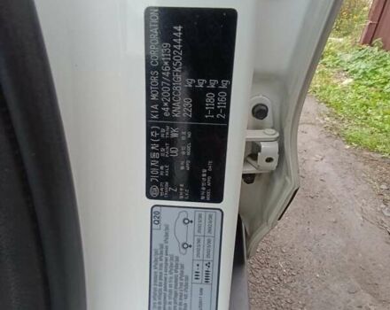 Белый Киа Niro, объемом двигателя 0 л и пробегом 127 тыс. км за 17400 $, фото 10 на Automoto.ua