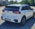 Белый Киа Niro, объемом двигателя 0 л и пробегом 199 тыс. км за 20000 $, фото 4 на Automoto.ua