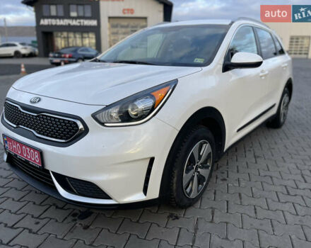 Киа Niro 2019 в Луцке на Automoto.ua Белый Киа Niro, объемом двигателя 1.58 л и пробегом 212 тыс. км за 15999 $, фото 12 на Automoto.ua