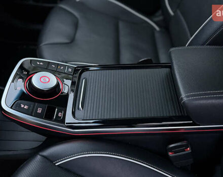 Білий Кіа Niro, об'ємом двигуна 0 л та пробігом 124 тис. км за 16999 $, фото 18 на Automoto.ua