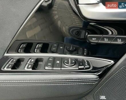 Белый Киа Niro, объемом двигателя 0 л и пробегом 150 тыс. км за 18000 $, фото 9 на Automoto.ua