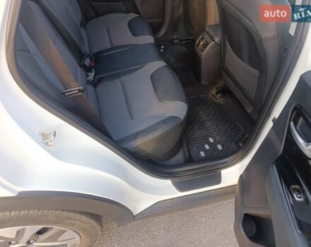 Киа Niro 2019 в Радивилове на Automoto.ua Белый Киа Niro, объемом двигателя 0 л и пробегом 126 тыс. км за 17800 $, фото 20 на Automoto.ua