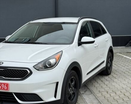 Киа Niro 2019 в Хмельницком на Automoto.ua Белый Киа Niro, объемом двигателя 1.6 л и пробегом 320 тыс. км за 12400 $, фото 2 на Automoto.ua
