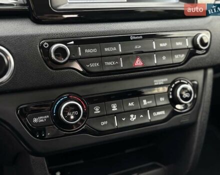 Белый Киа Niro, объемом двигателя 0 л и пробегом 100 тыс. км за 18999 $, фото 44 на Automoto.ua