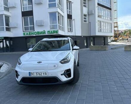 Белый Киа Niro, объемом двигателя 0 л и пробегом 145 тыс. км за 19700 $, фото 4 на Automoto.ua