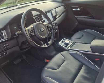 Киа Niro 2019 в Дубно на Automoto.ua Белый Киа Niro, объемом двигателя 0 л и пробегом 173 тыс. км за 17400 $, фото 28 на Automoto.ua