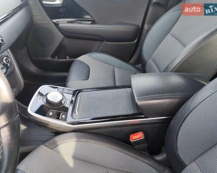 Белый Киа Niro, объемом двигателя 0 л и пробегом 105 тыс. км за 17555 $, фото 37 на Automoto.ua