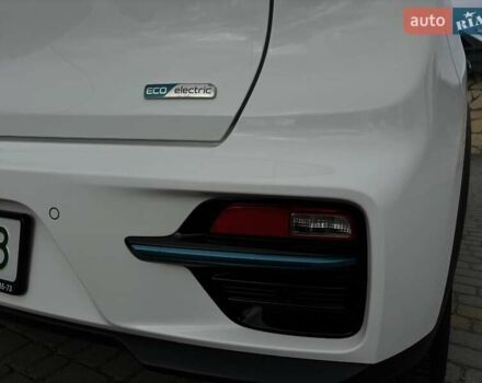 Белый Киа Niro, объемом двигателя 0 л и пробегом 100 тыс. км за 18999 $, фото 26 на Automoto.ua