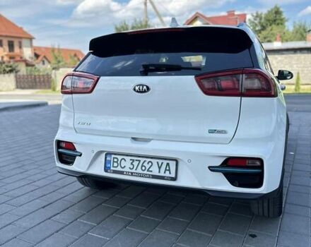 Белый Киа Niro, объемом двигателя 0 л и пробегом 145 тыс. км за 19700 $, фото 1 на Automoto.ua