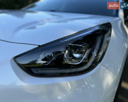 Белый Киа Niro, объемом двигателя 0 л и пробегом 147 тыс. км за 18500 $, фото 8 на Automoto.ua