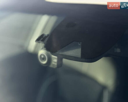 Білий Кіа Niro, об'ємом двигуна 0 л та пробігом 74 тис. км за 18700 $, фото 18 на Automoto.ua