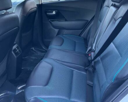 Білий Кіа Niro, об'ємом двигуна 0 л та пробігом 31 тис. км за 13900 $, фото 9 на Automoto.ua