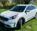 Белый Киа Niro, объемом двигателя 1.6 л и пробегом 9 тыс. км за 23000 $, фото 1 на Automoto.ua