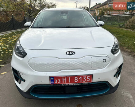 Киа Niro 2019 в Луцке на Automoto.ua Белый Киа Niro, объемом двигателя 0 л и пробегом 176 тыс. км за 15900 $, фото 1 на Automoto.ua