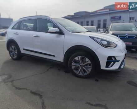 Белый Киа Niro, объемом двигателя 0 л и пробегом 105 тыс. км за 17555 $, фото 15 на Automoto.ua