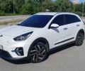 Белый Киа Niro, объемом двигателя 0 л и пробегом 199 тыс. км за 20000 $, фото 1 на Automoto.ua