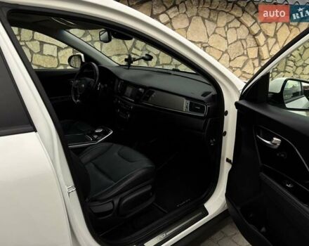 Белый Киа Niro, объемом двигателя 0 л и пробегом 100 тыс. км за 18999 $, фото 51 на Automoto.ua