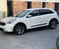 Киа Niro 2019 в Киеве на Automoto.ua Белый Киа Niro, объемом двигателя 1.6 л и пробегом 114 тыс. км за 11400 $, фото 2 на Automoto.ua