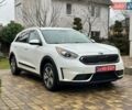 Белый Киа Niro, объемом двигателя 1.6 л и пробегом 213 тыс. км за 16500 $, фото 3 на Automoto.ua