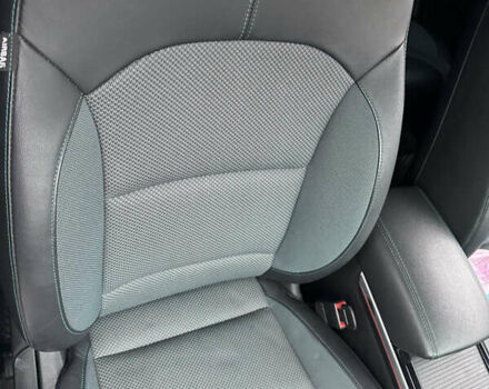 Білий Кіа Niro, об'ємом двигуна 0 л та пробігом 105 тис. км за 17600 $, фото 7 на Automoto.ua