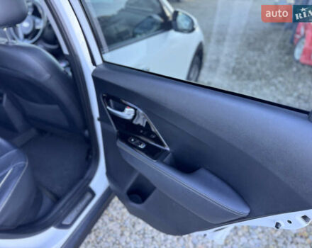 Белый Киа Niro, объемом двигателя 0 л и пробегом 210 тыс. км за 15900 $, фото 47 на Automoto.ua