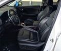 Білий Кіа Niro, об'ємом двигуна 0 л та пробігом 210 тис. км за 17600 $, фото 9 на Automoto.ua