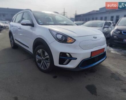 Белый Киа Niro, объемом двигателя 0 л и пробегом 105 тыс. км за 17555 $, фото 17 на Automoto.ua