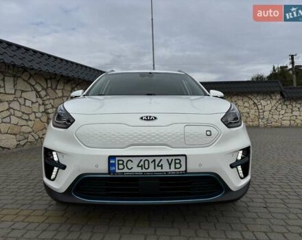 Белый Киа Niro, объемом двигателя 0 л и пробегом 100 тыс. км за 18999 $, фото 1 на Automoto.ua