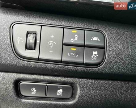 Белый Киа Niro, объемом двигателя 0 л и пробегом 150 тыс. км за 18000 $, фото 8 на Automoto.ua