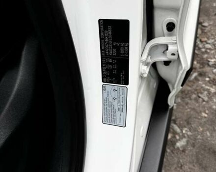 Белый Киа Niro, объемом двигателя 0 л и пробегом 160 тыс. км за 18850 $, фото 33 на Automoto.ua