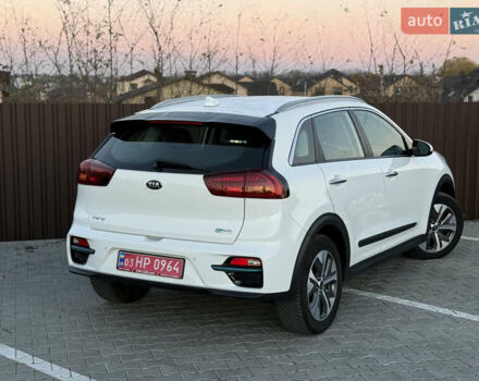 Белый Киа Niro, объемом двигателя 0 л и пробегом 114 тыс. км за 19350 $, фото 13 на Automoto.ua